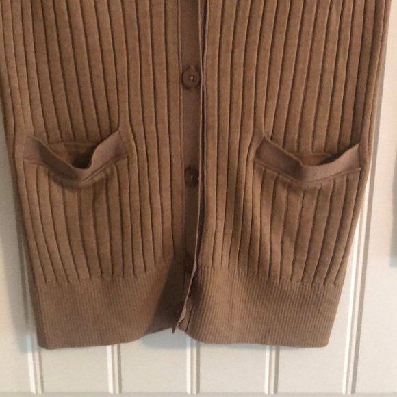 Women’s Cardigan - Picture 2 of 4